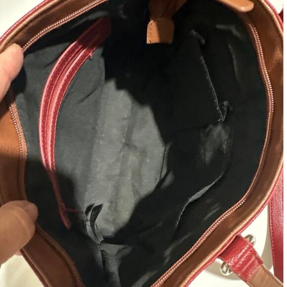 Stone Mountain Genuine Leather hand bag. Red & Brown. very clean . - Picture 10 of 16
